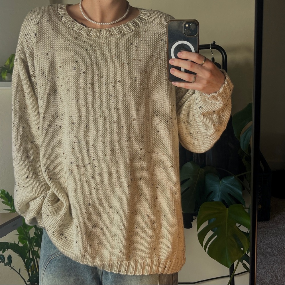 Old Navy - Cream sweater. in perfect condition.
